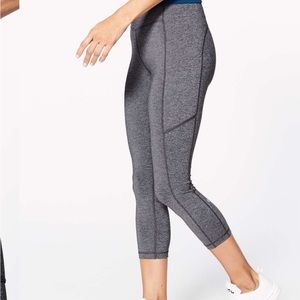Lululemon  Speed Up Crops 21” inseam